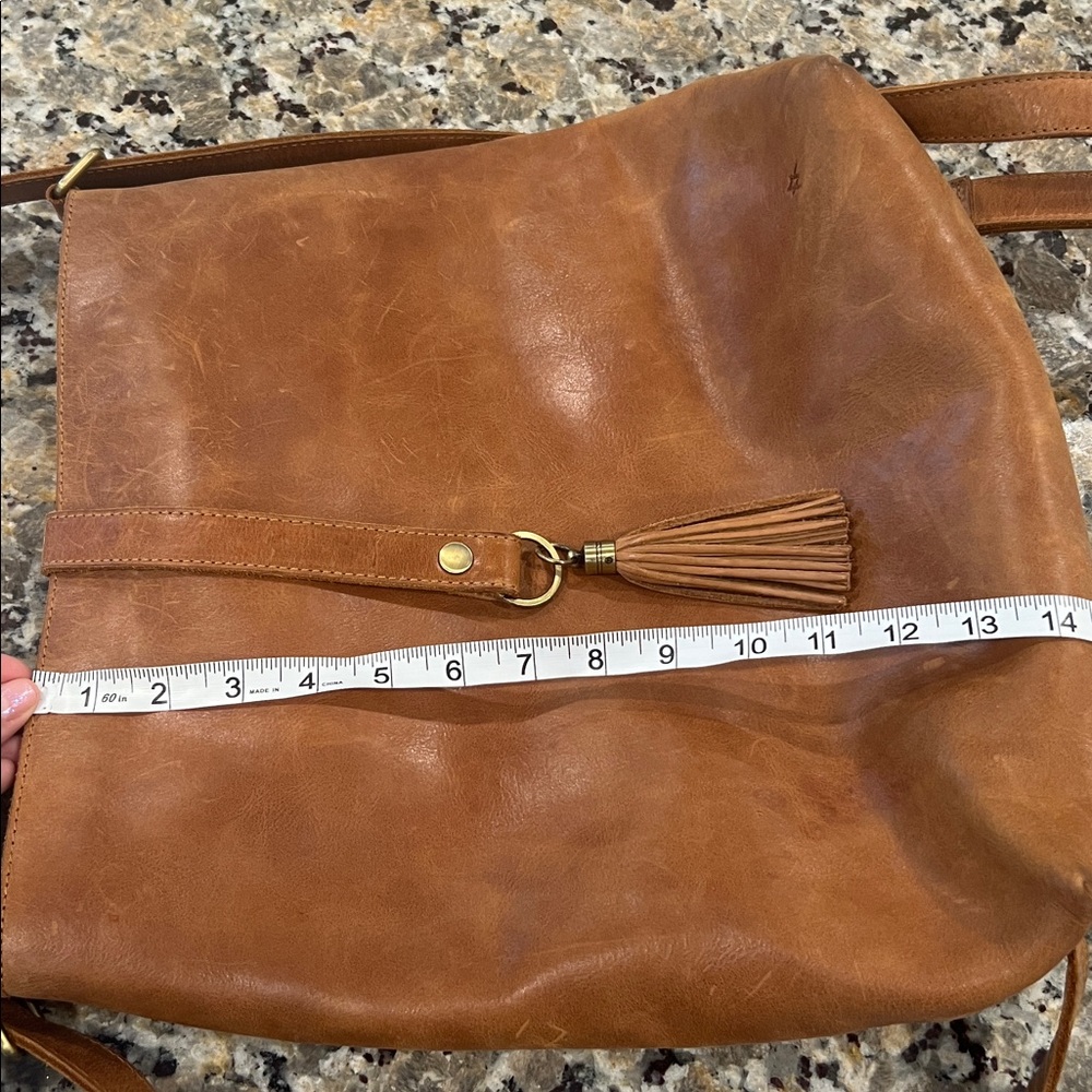 Large Elevate People Brown Leather Bucket Bag with Tassel - Picture 9 of 10